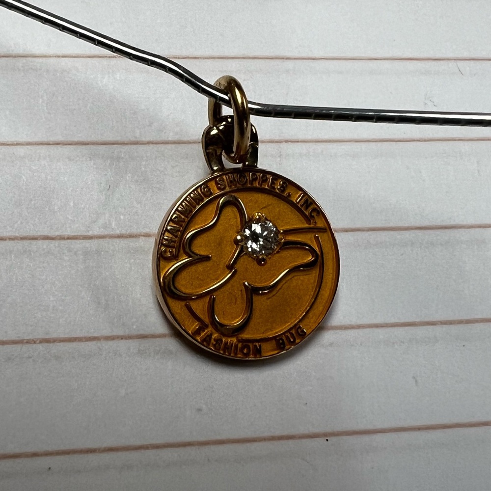 14k solid yellow gold genuine diamond butterfly Fashion Bug Pendant 2.2 grams